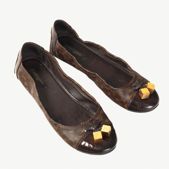 Louis Vuitton Lovely Golden-Cube Ballet Driving Flats in Brown Monogram - Picture 1 of 12
